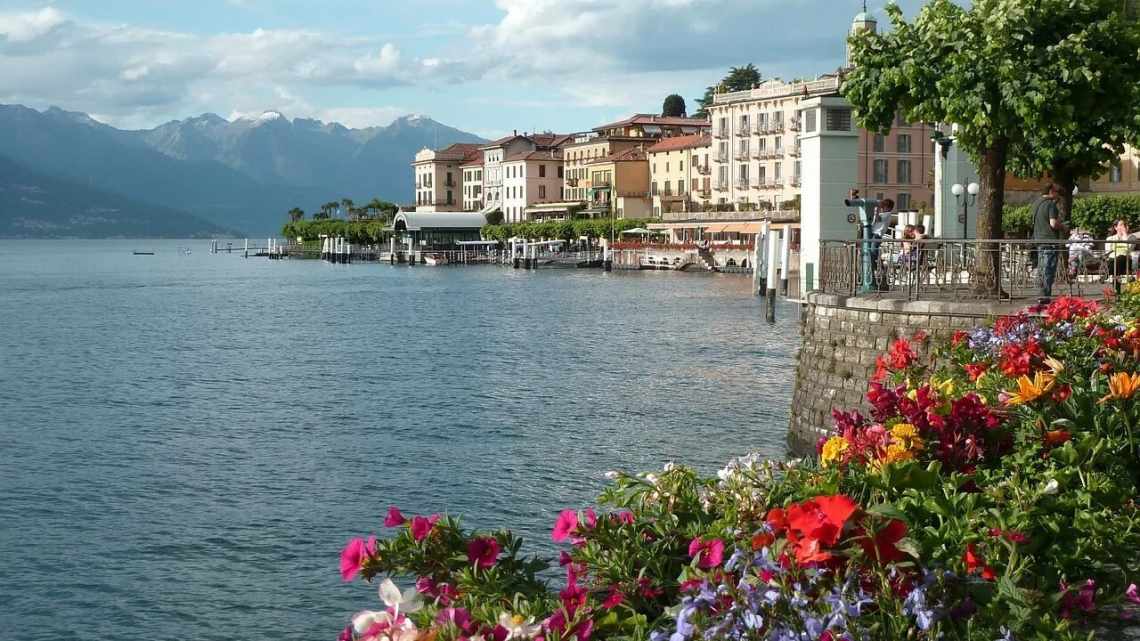 Де розташоване озеро Комо в Італії